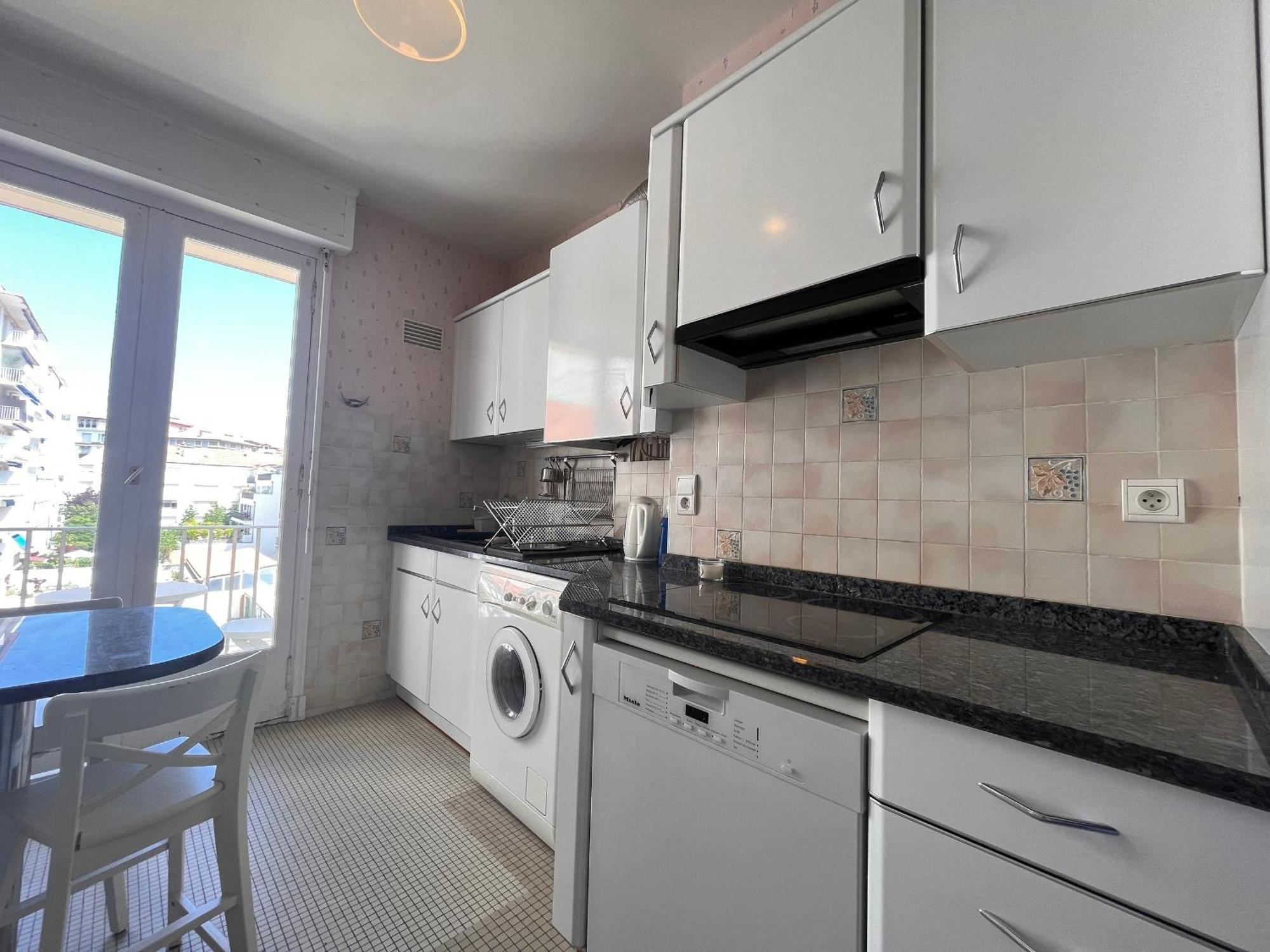 Appartement Lumineux, Proche Plage, Balcon, Parking, Wifi - Fr-1-239-962 Saint-Jean-de-Luz Exterior photo